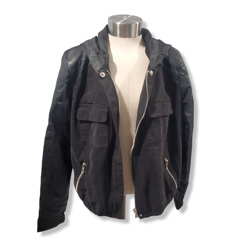 Forever 21 Plus Mixed Media Black Jacket w Faux Leather Sleeves- 1X